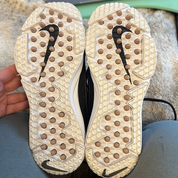 Nike Women's Alpha Huarache Turf 7.5 - Picture 5 of 5